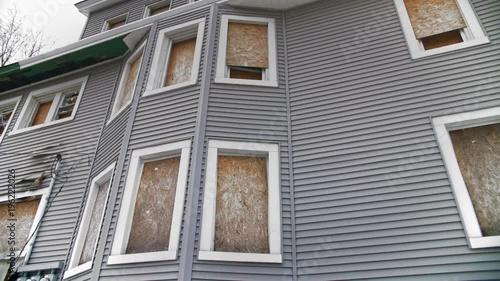 Wallpaper Mural 4K Abandoned house Torontodigital.ca