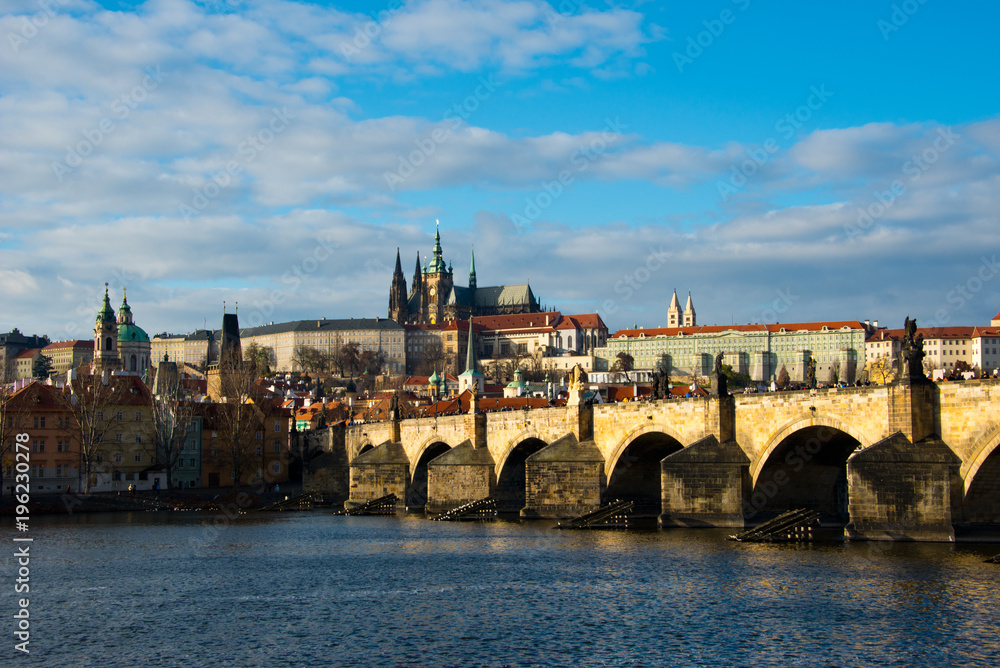 Obraz premium cityscape of czech capital prague with hradschin castle, charles bridge and river vlatva