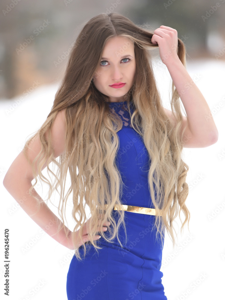 Obraz premium winter woman portrait