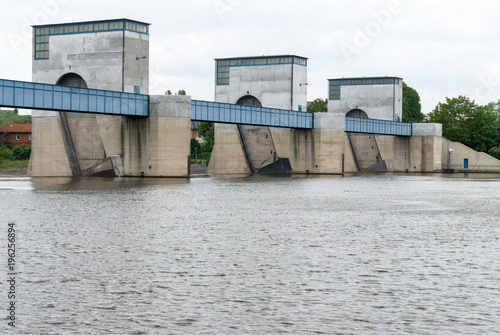 Wasserkraftwerk am Main