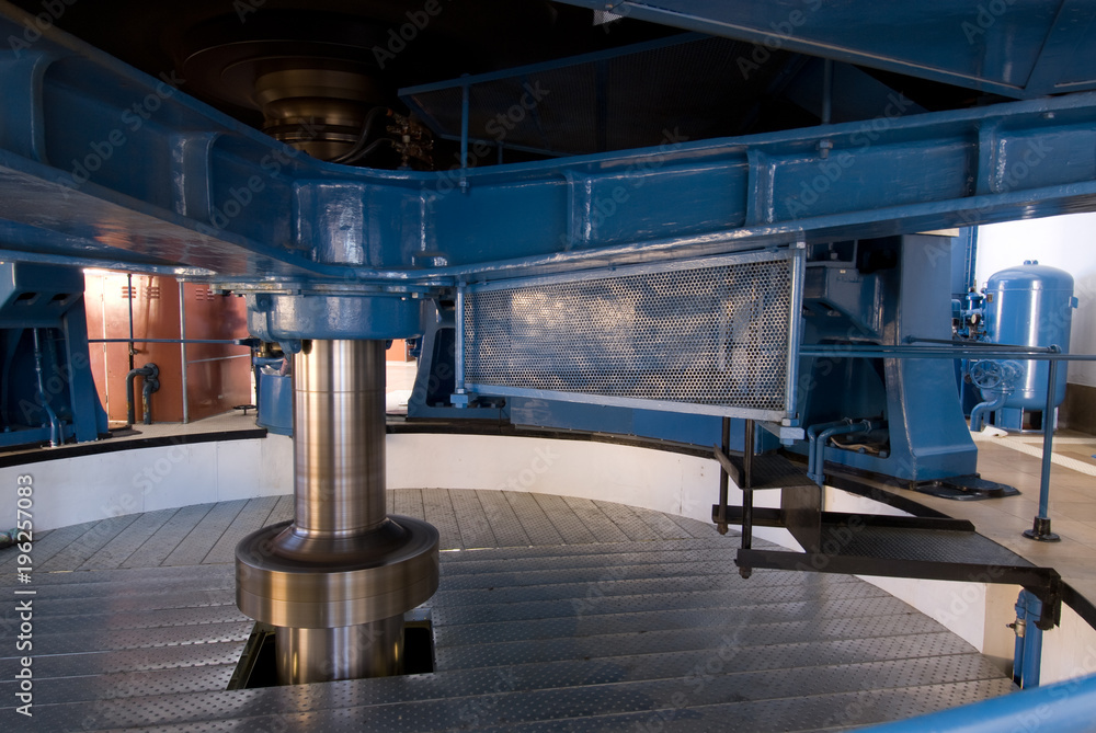 Generator in einem Wasserkraftwerk am Main Stock Photo | Adobe Stock