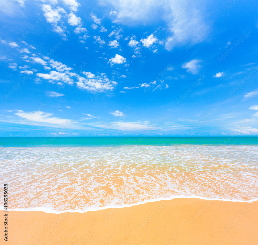 Fototapeta premium beach and tropical sea