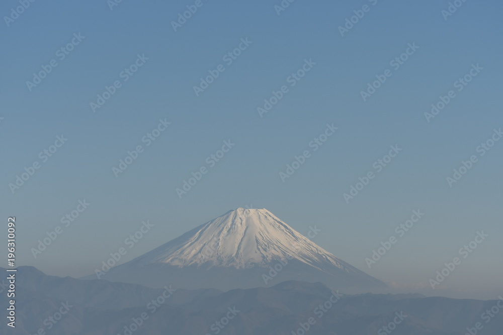 霞み　富士山