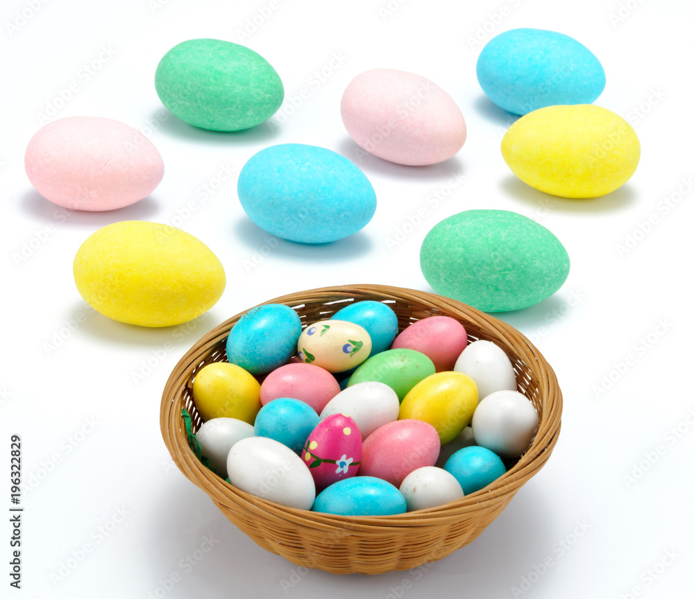 Piccole uova colorate di Pasqua Piccole uova colorate di Pasqua