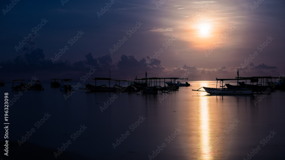 Lune sur le Permuteran