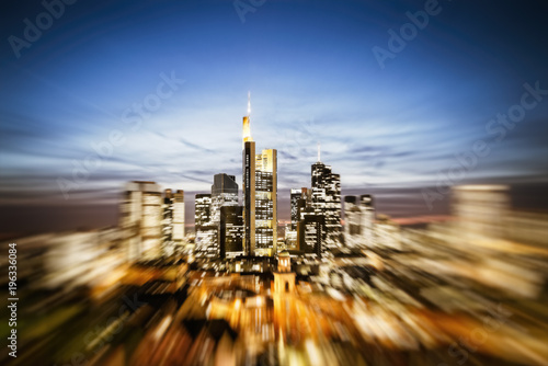 Frankfurt Skyline mit Zoom Effekt