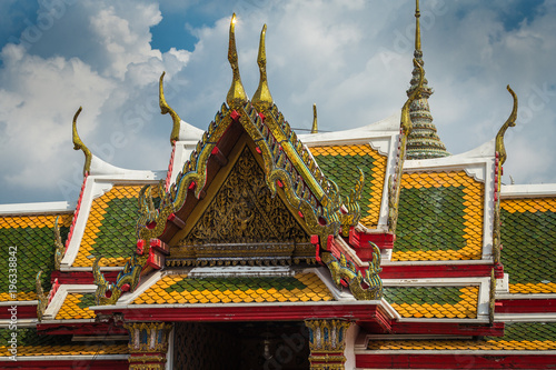 Detailaufnahme Dach vom Tempel Wat Arun in Bangkok - Thailand