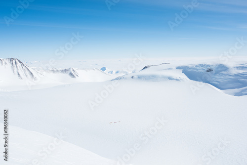 Fototapeta Naklejka Na Ścianę i Meble -  Mt Vinson, Sentinel Range, Ellsworth Mountains, Antarctica