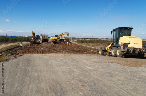 Wallpaper Mural Mining machines working on the construction site Torontodigital.ca