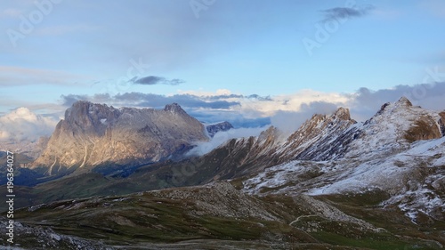 Fernblick   ber die Dolomiten  Bergwanderung