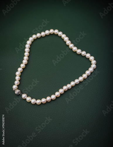 bride's pearl necklace 
