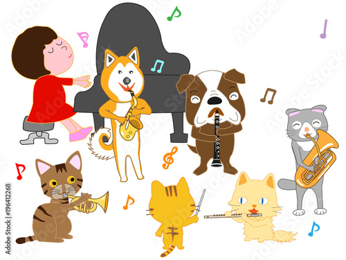 犬と猫のコンサート。子供とペットが歌ったり、楽器を演奏している。