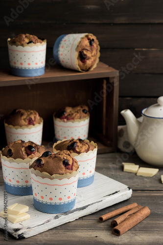 Muffins with cranberries and white chocolate © ekatherina