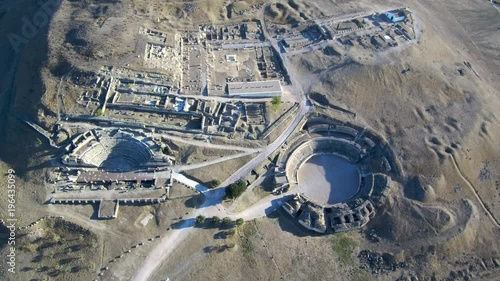 Cuenca. Drone en Parque Arqueológico de Segóbriga. Yacimiento romano y celta en Saelices, Cuenca (Castilla la Mancha,España) Video aereo con Dron