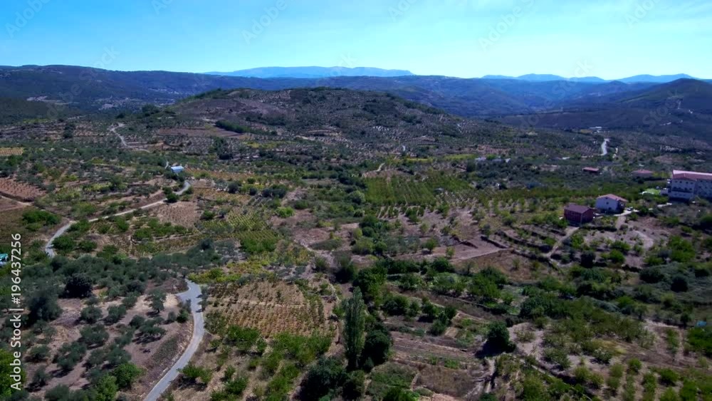 Drone en campos de Sotoserrano, localidad española de la provincia de Salamanca, en la comunidad autónoma de Castilla y León (España). Video aereo con Dron Drone en campos de Sotoserrano, localidad española de la provincia de Salamanca, en la comunidad autónoma de Castilla y León (España). Video aereo con Dron