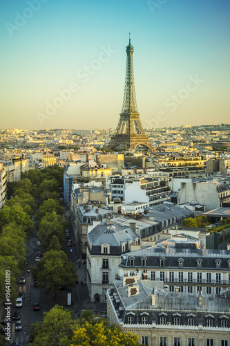 Eiffel tower in Paris, France © cameraman