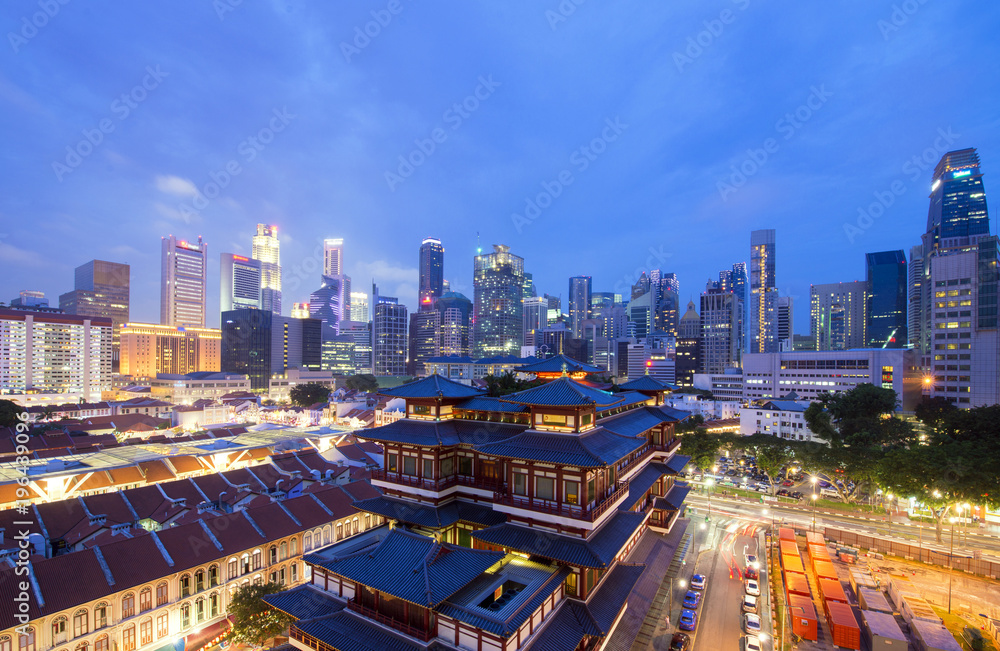 Fototapeta premium Singapore city skyline and landmark