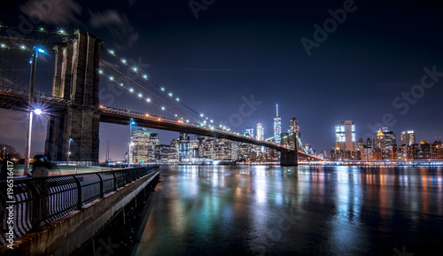 Naklejka na okno łazienkowe Brooklyn Bridge i panorama Nowego Jorku