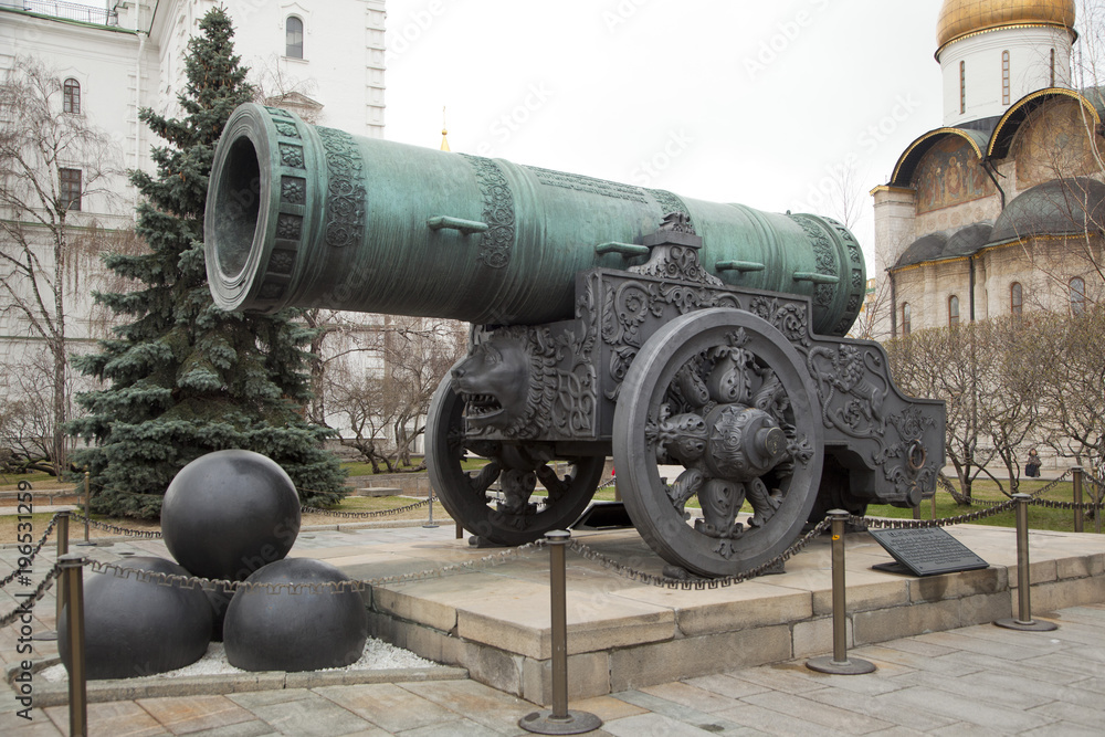 King Cannon (Tsar Cannon) in Moscow Kremlin King Cannon (Tsar Cannon) in Moscow Kremlin