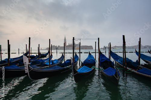 Gondeln in Venedig © stephanernst9