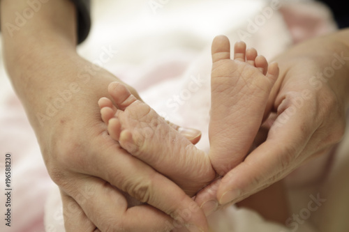 赤ちゃんの足