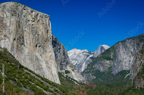 Yosemite National Park © Chuck