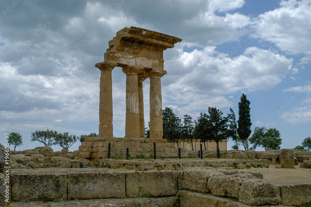 Der Dioskurentempel Im Tal der Tempel von Agrigento