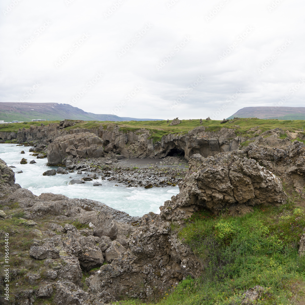 Landschaft rund um den Goðafoss - Wasserfall in Nord-Island Landschaft rund um den Goðafoss - Wasserfall in Nord-Island