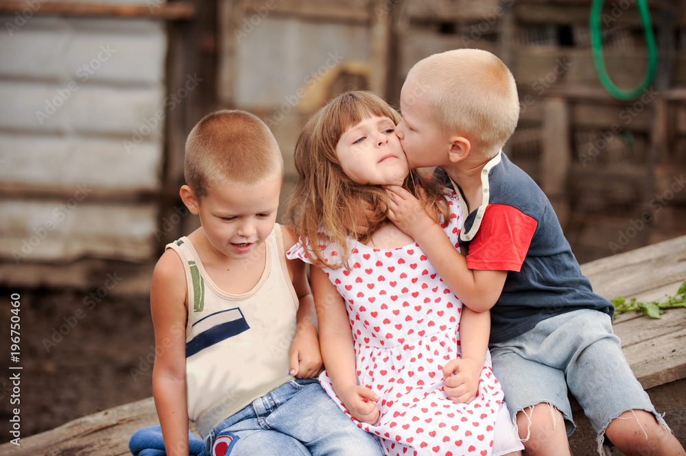 She and 2 boys. достар картинка. Friendship between girls. мом son. Two boys and one girl сериалы.