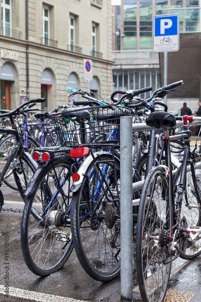 Bicycle parking in the city