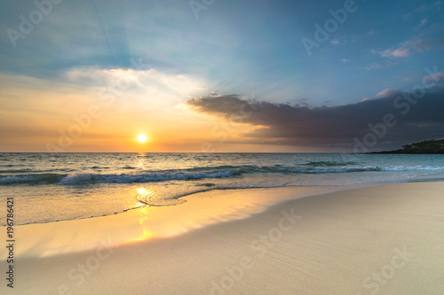 Hawaii Beach Sunset © Tim