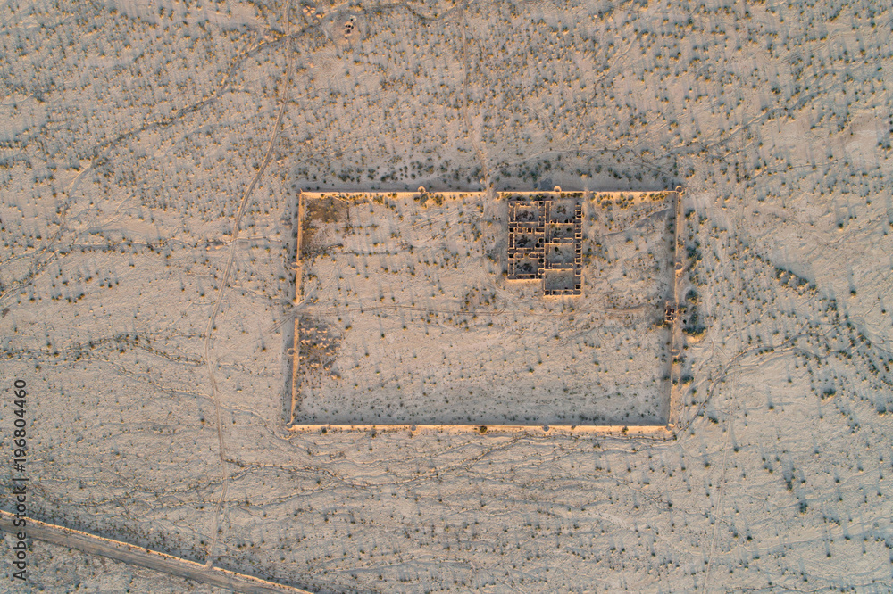 Fototapeta premium Ruins near Deyr Gachin Caravansary, Qom, Iran
