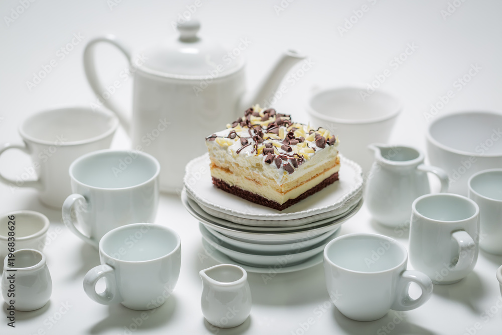 Delicious white cake with mousse, chocolate and porcelain Delicious white cake with mousse, chocolate and porcelain