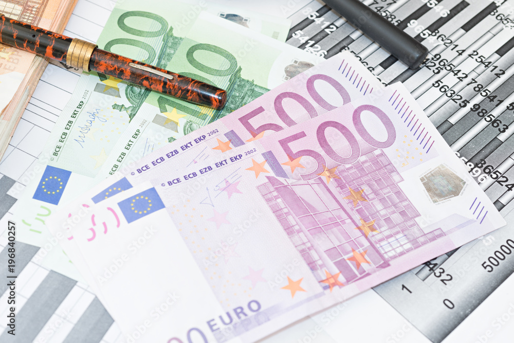 Financing graphics with money Financing graphics with money