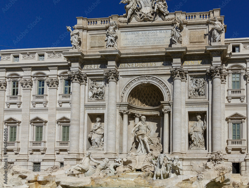 Details on the Trevi Fountain