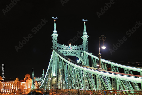 Ponte di Budapest photo