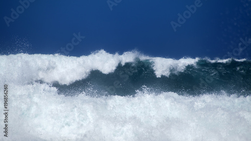 powerful waves breaking © Tamara Kulikova