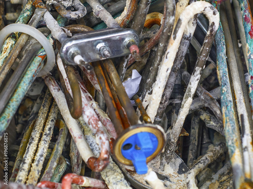 Used heating elements from washing machines with limescale from water