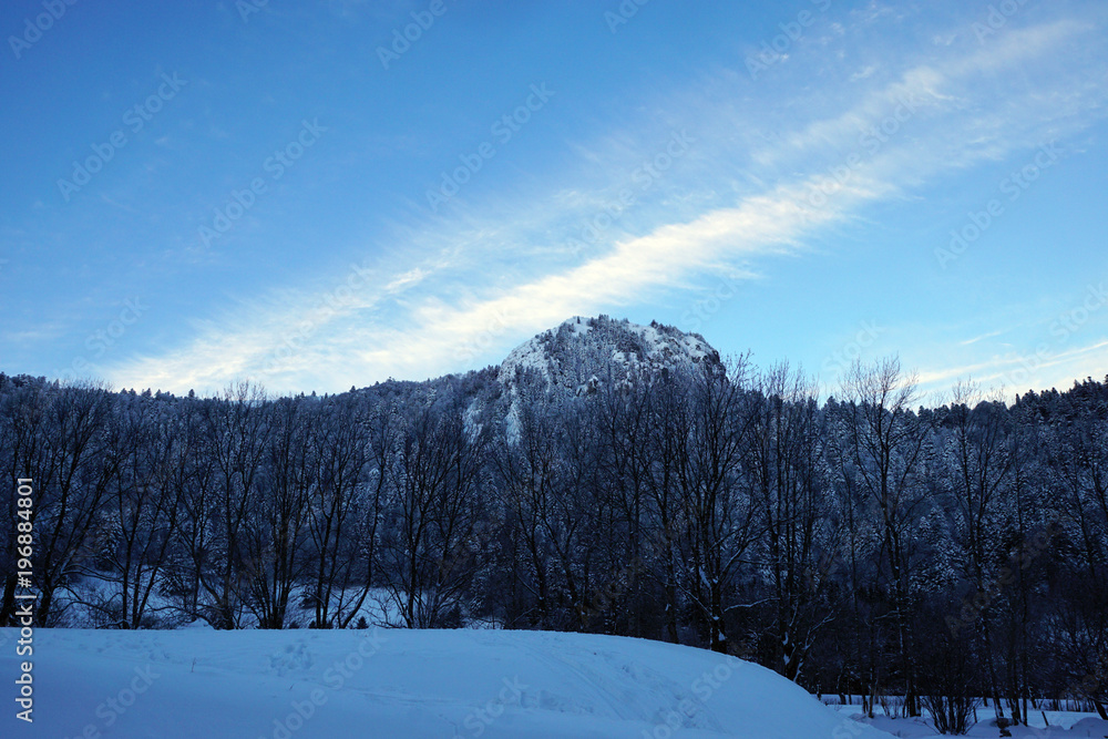 Fototapeta premium Chaîne montagneuse du Mont-Dore