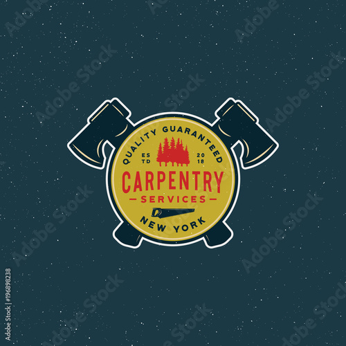 vintage carpentry logo. retro styled wood works emblem. vector illustration