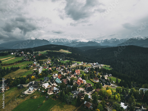 Obraz na płótnie Widok na Tatry z powietrza w salonie