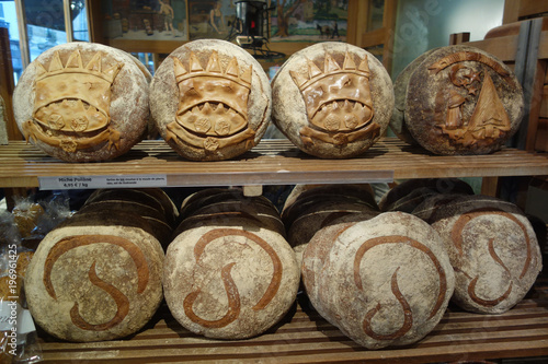 Jan 2  2018 - The trademark  P  on a round sourdough country bread referred to as a miche or pain Poil  ne in Paris  France