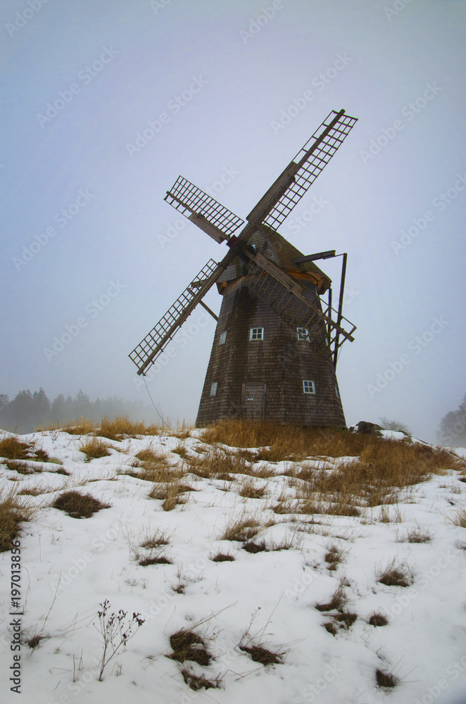 Fototapeta premium winter windmill 2