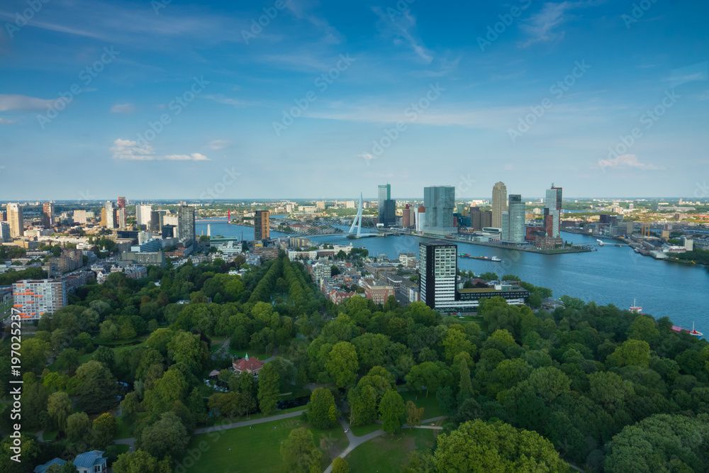 Obraz premium Widok z lotu ptaka - miasto Rotterdam - Holandia