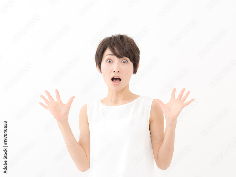 驚く女性 驚く女性