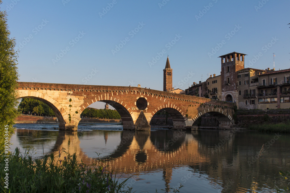 Ponte Pietra