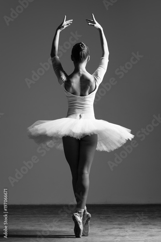Obrazy Baletnica  baletnica-w-klasycznym-tancu