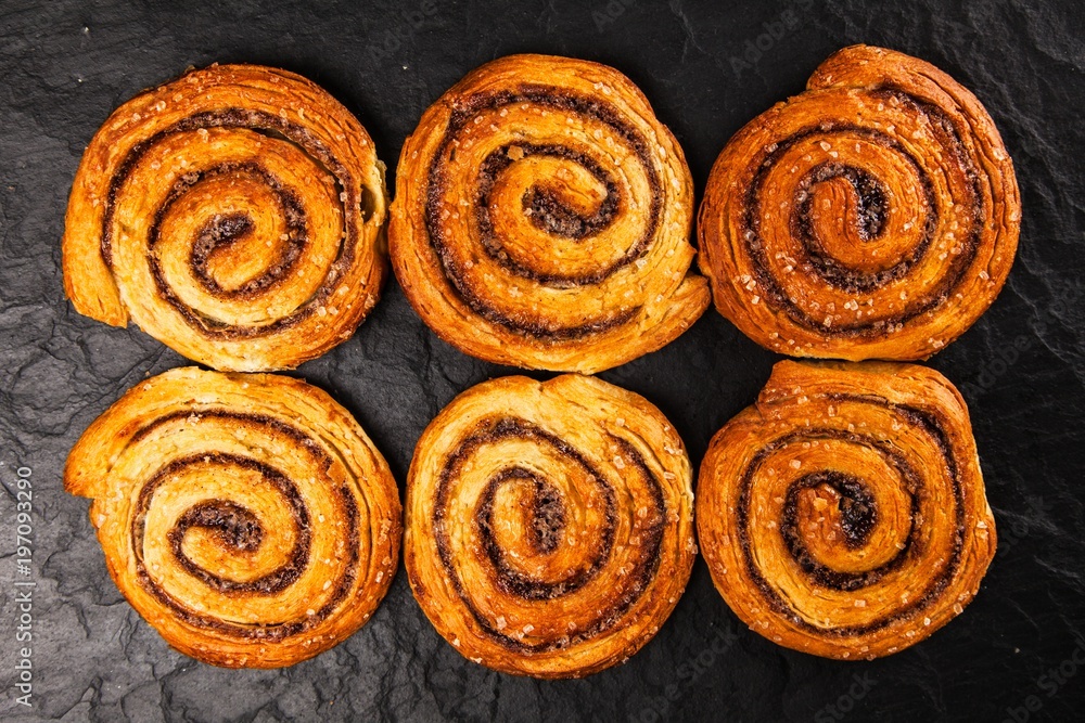 Fototapeta premium Traditional cinnamon rolls