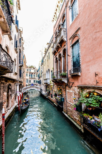 160508 Venice Italy gondola 05 by erkol.jpg
