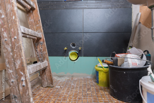 Baustelle einer Toiletten-Sanierung